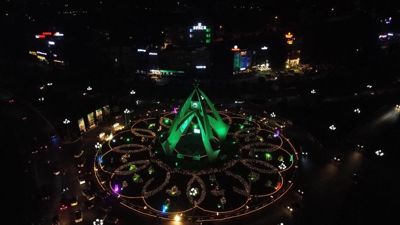Space Express Ravalpindi Kültér fotó